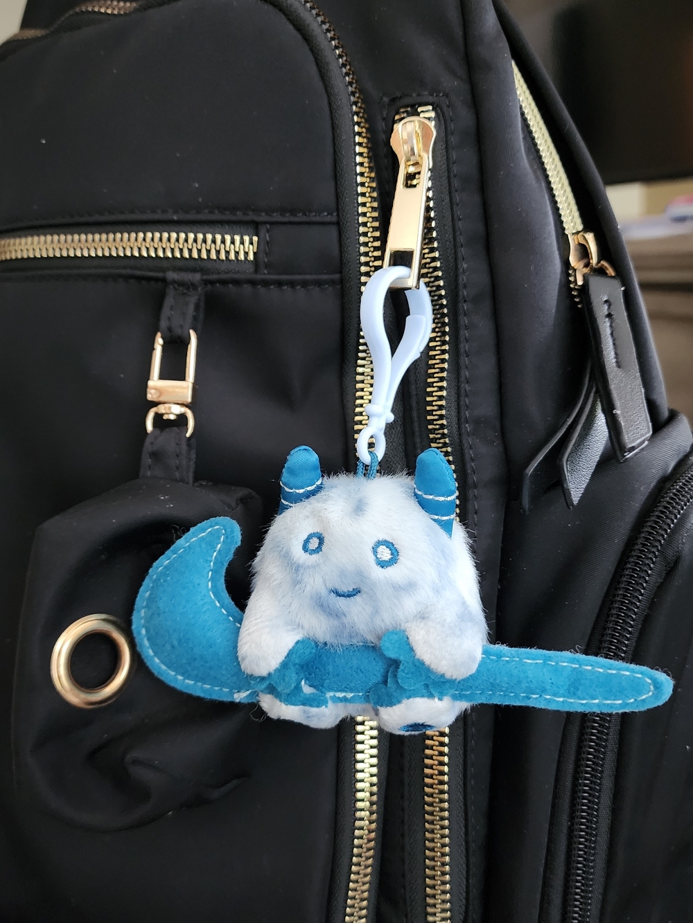 Nike Blue Plush Pet Carrier Bag Clip-On